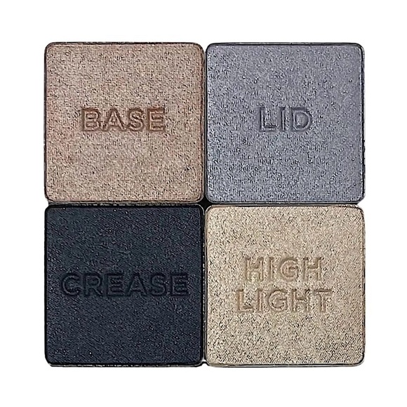 Victoria’s Secret Close Up Eyeshadow Quad - Picture 1 of 1